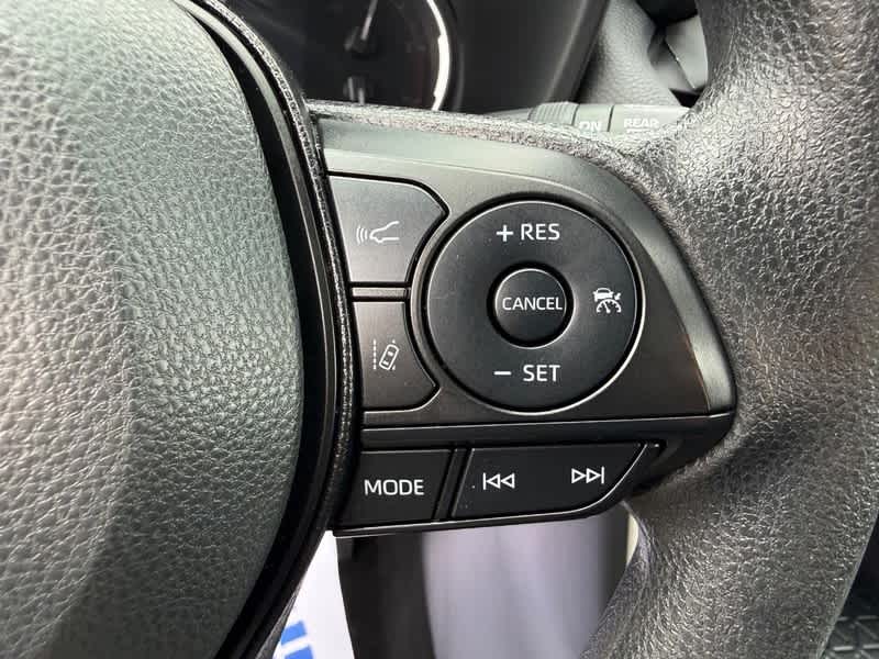 2025 Toyota RAV4 XLE AWD