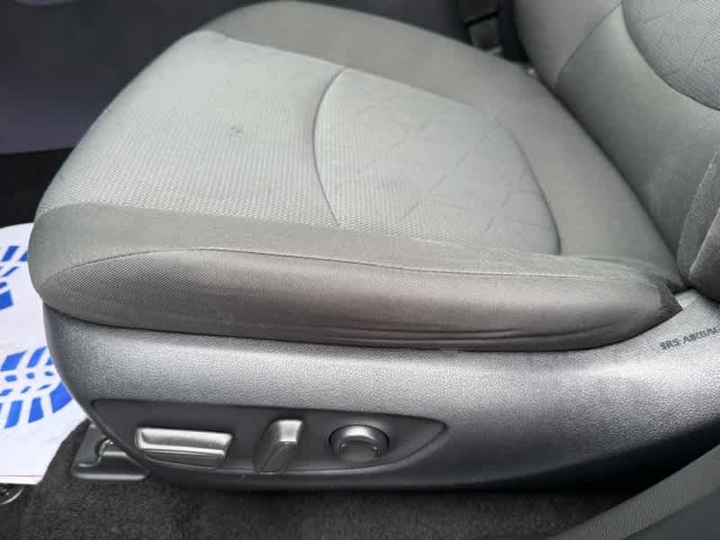 2025 Toyota RAV4 XLE AWD