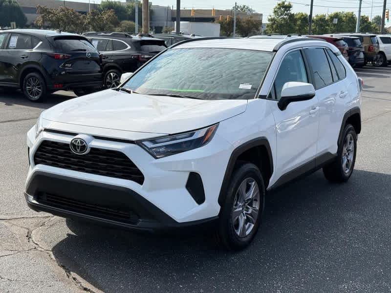 2025 Toyota RAV4 XLE AWD