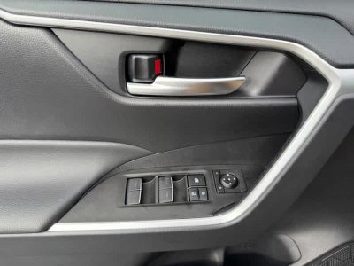 2025 Toyota RAV4 XLE AWD