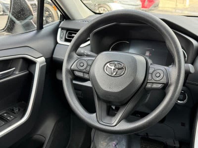 2025 Toyota RAV4 XLE AWD