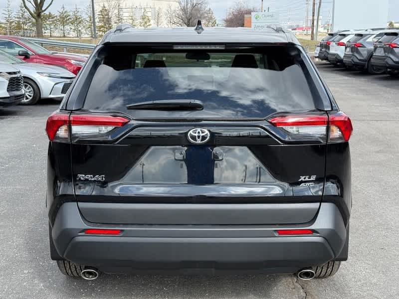 2025 Toyota RAV4 XLE AWD