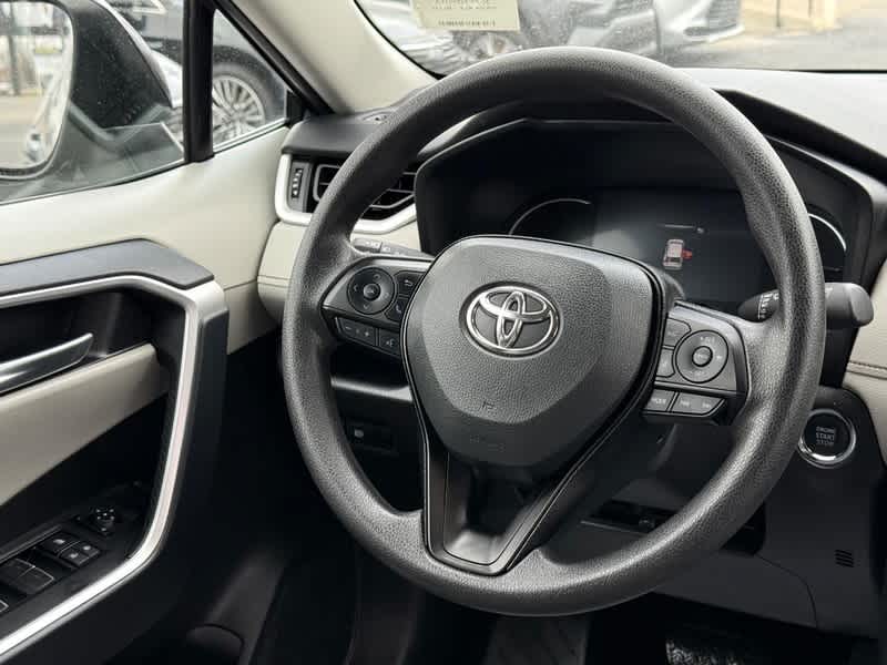 2025 Toyota RAV4 XLE AWD