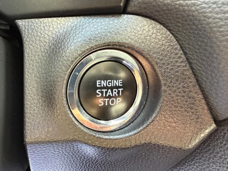2025 Toyota RAV4 XLE AWD
