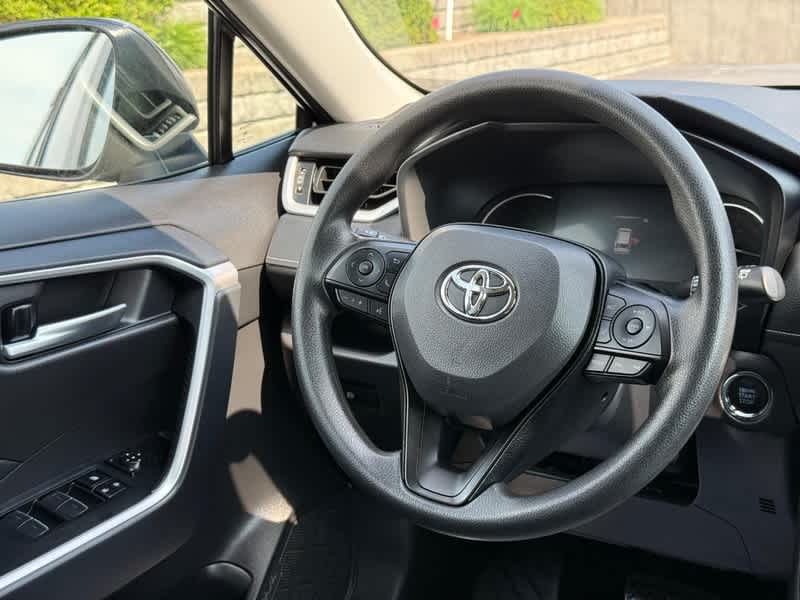 2025 Toyota RAV4 XLE AWD