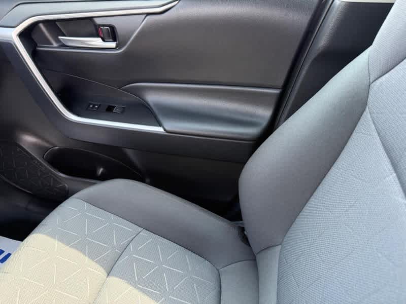 2025 Toyota RAV4 XLE AWD
