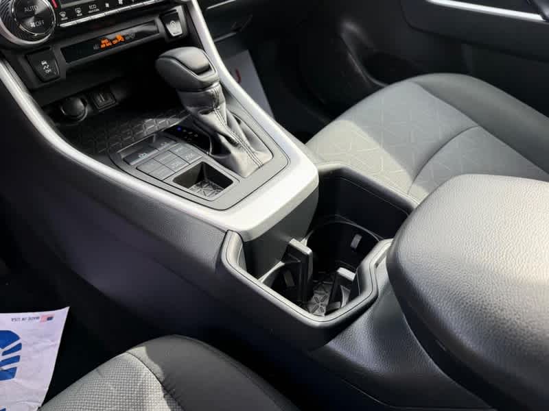 2025 Toyota RAV4 XLE AWD