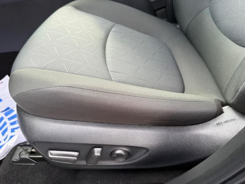 2025 Toyota RAV4 XLE AWD
