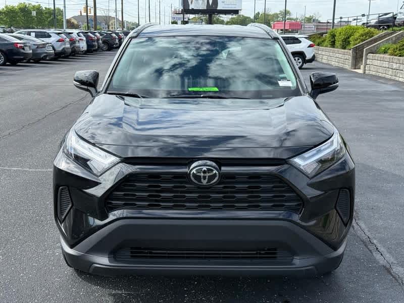 2025 Toyota RAV4 XLE AWD