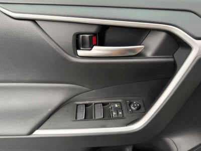 2025 Toyota RAV4 XLE AWD