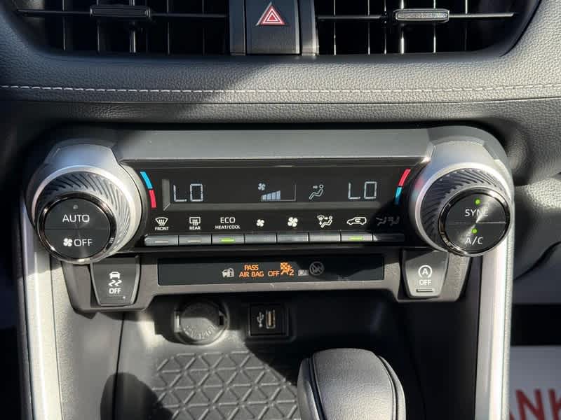 2025 Toyota RAV4 XLE AWD