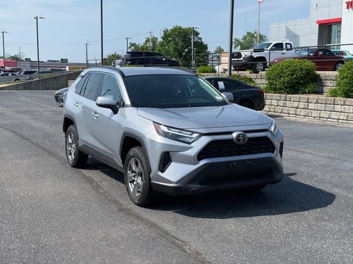 2025 Toyota RAV4 XLE AWD
