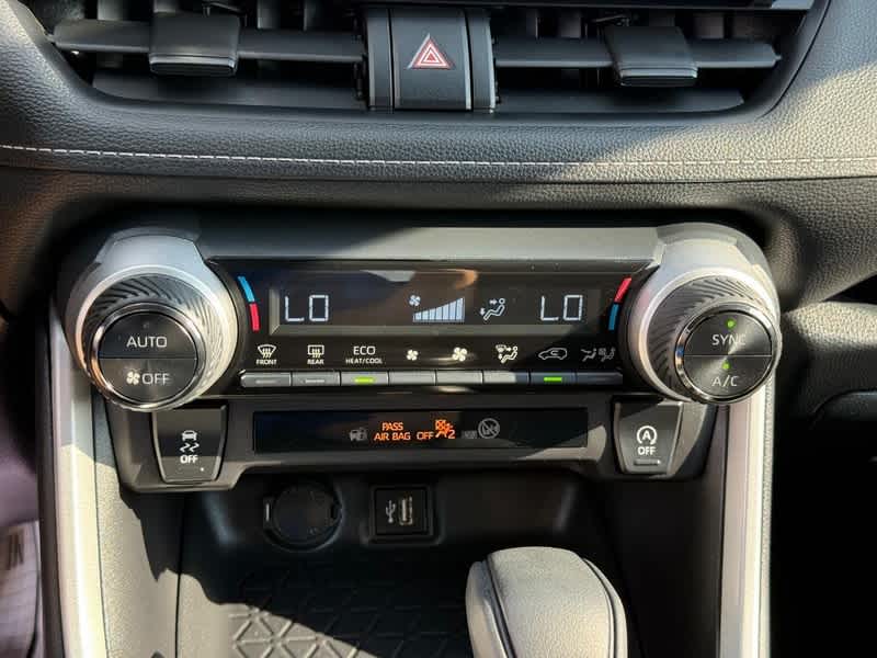 2025 Toyota RAV4 XLE AWD