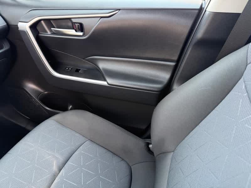2025 Toyota RAV4 XLE AWD