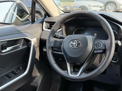 2025 Toyota RAV4 XLE AWD