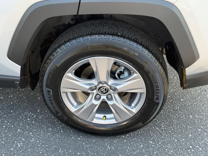 2025 Toyota RAV4 XLE AWD