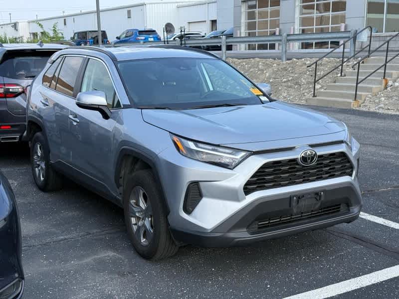 2025 Toyota RAV4 XLE AWD