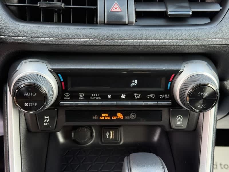 2025 Toyota RAV4 XLE AWD