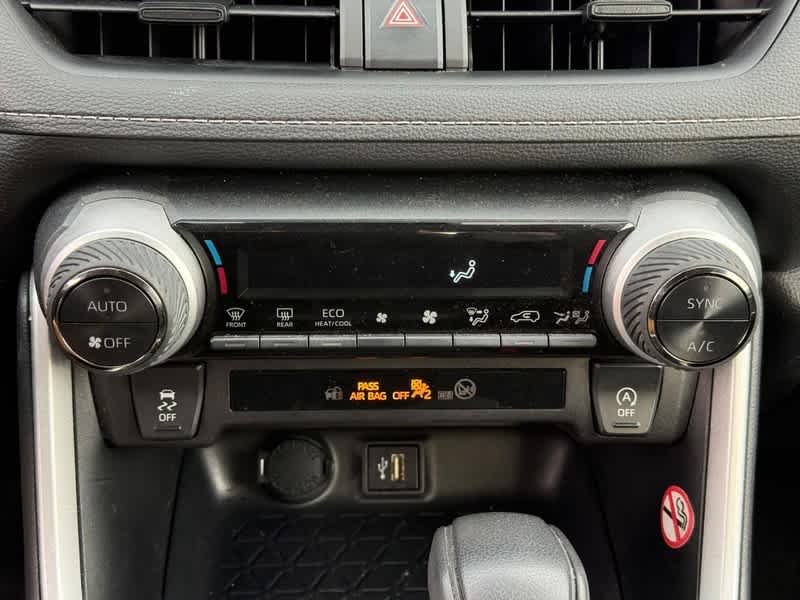 2025 Toyota RAV4 XLE AWD