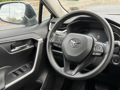 2025 Toyota RAV4 XLE AWD
