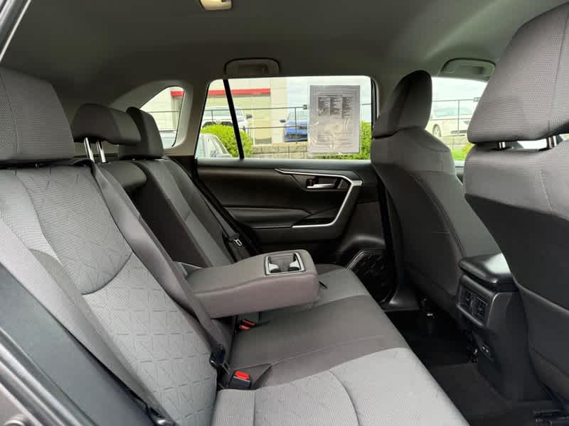 2025 Toyota RAV4 XLE AWD