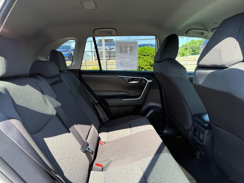 2025 Toyota RAV4 XLE AWD