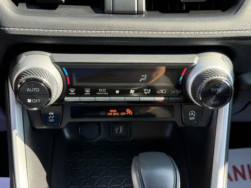 2025 Toyota RAV4 XLE AWD