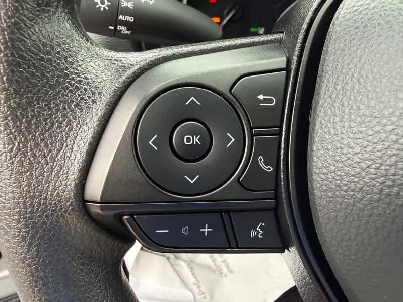 2025 Toyota RAV4 XLE FWD