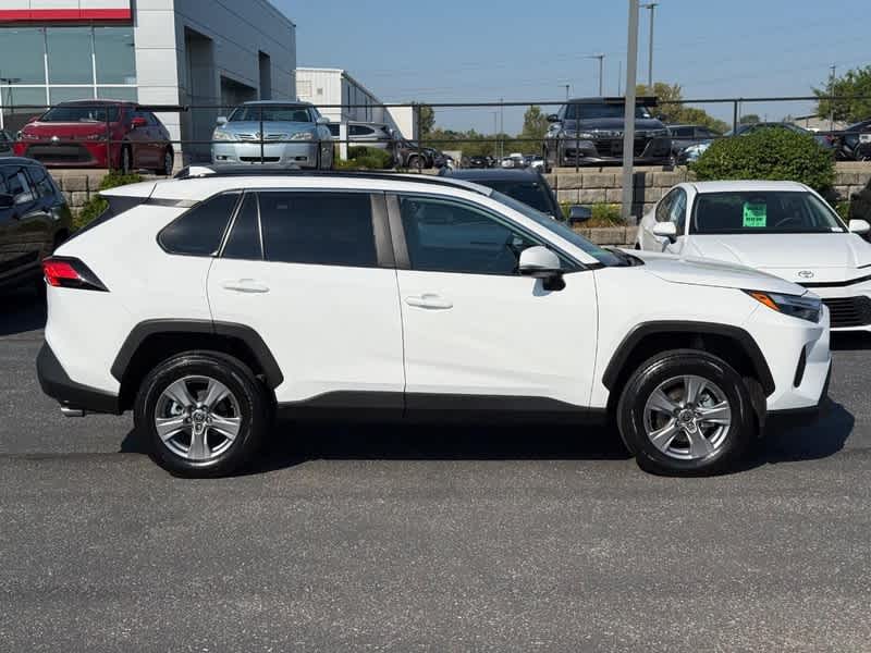 2025 Toyota RAV4 XLE FWD