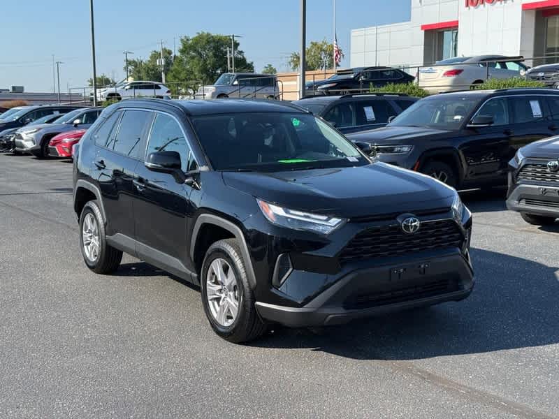 2025 Toyota RAV4 XLE FWD