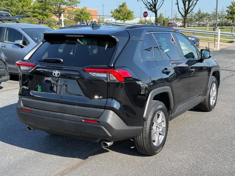 2025 Toyota RAV4 XLE FWD