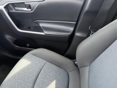 2025 Toyota RAV4 XLE FWD