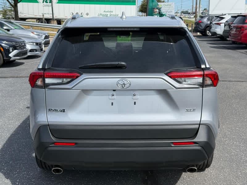 2025 Toyota RAV4 XLE FWD