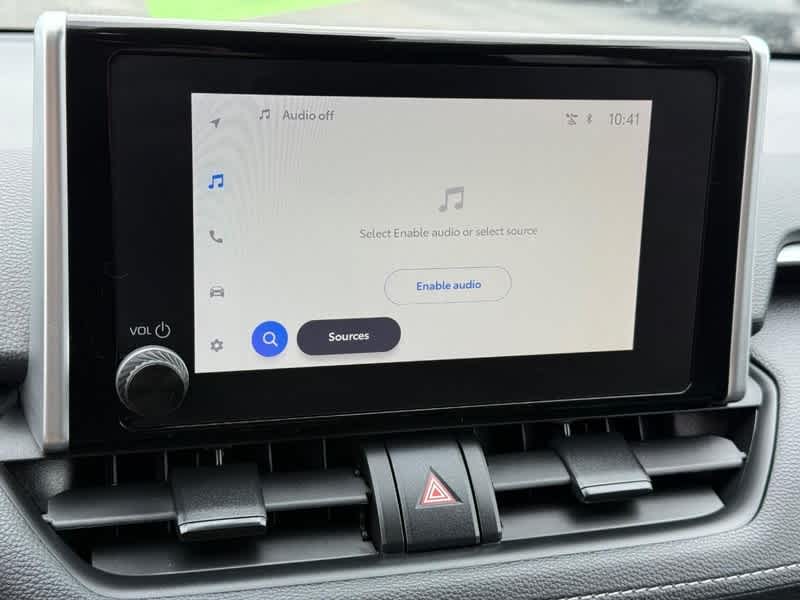 2024 Toyota RAV4 XLE FWD