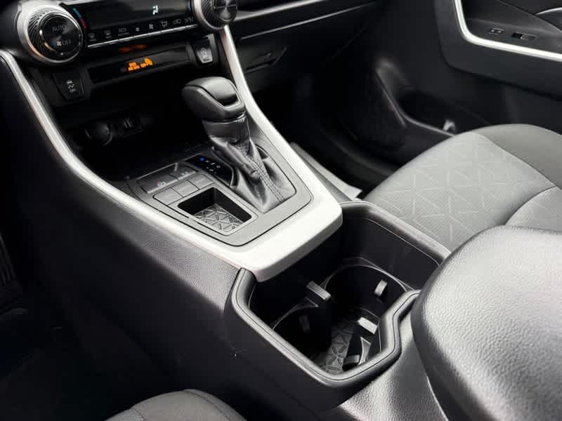 2024 Toyota RAV4 XLE FWD