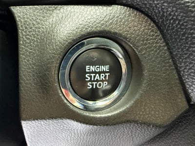 2025 Toyota RAV4 XLE FWD