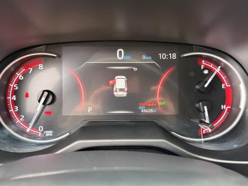2025 Toyota RAV4 XLE FWD