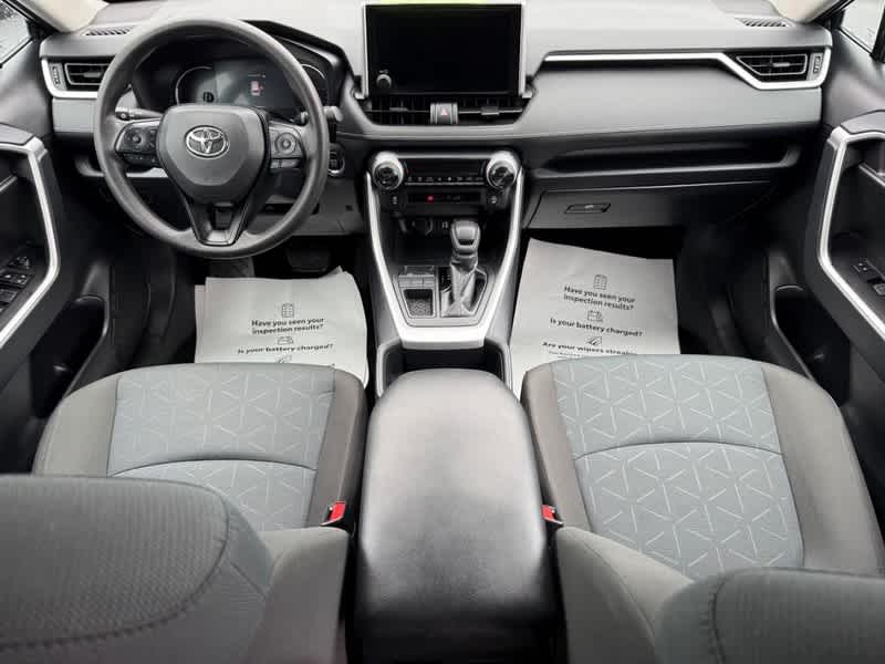 2025 Toyota RAV4 XLE FWD