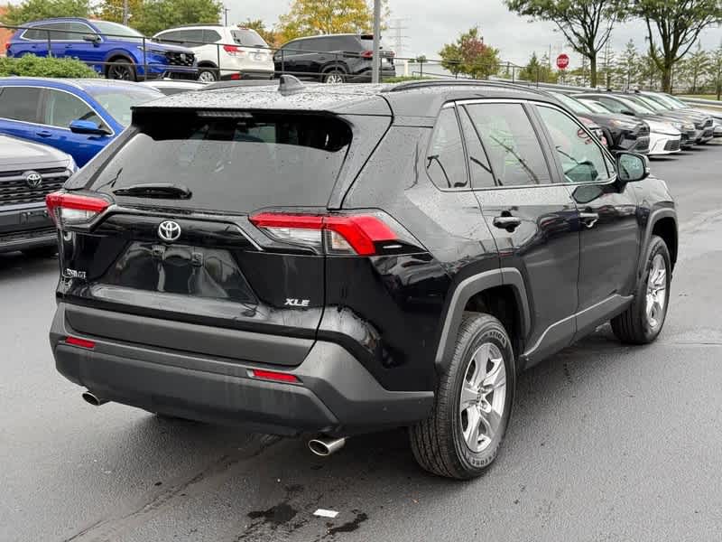 2025 Toyota RAV4 XLE FWD