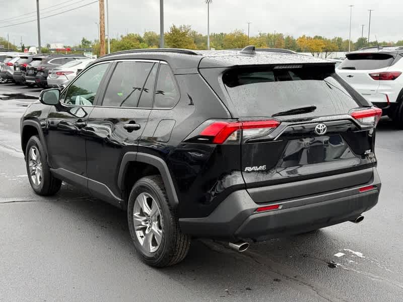 2025 Toyota RAV4 XLE FWD