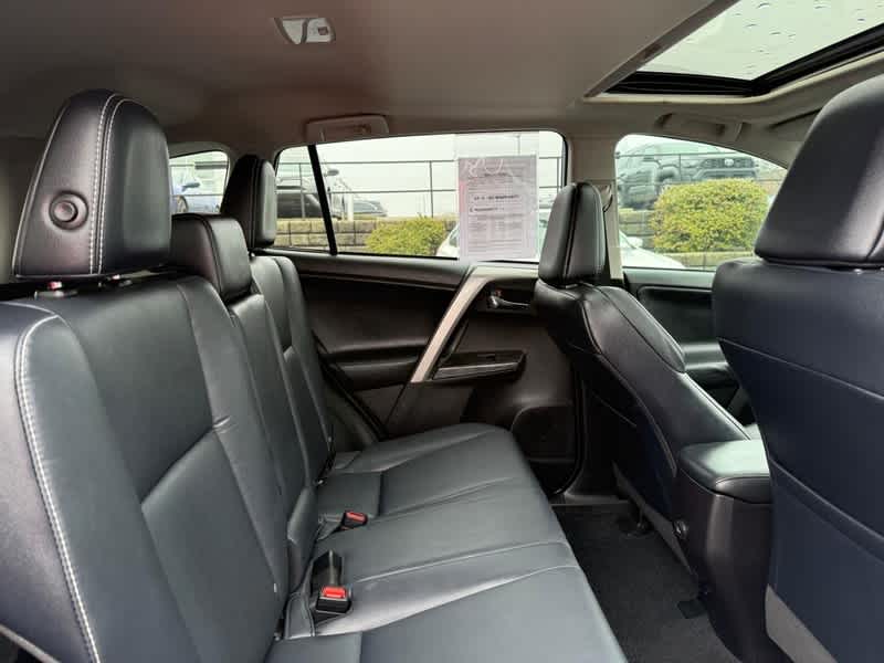 2017 Toyota RAV4 Platinum FWD