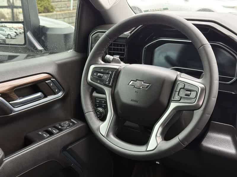 2023 Chevrolet Silverado 1500 4WD Crew Cab 157 LT Trail Boss