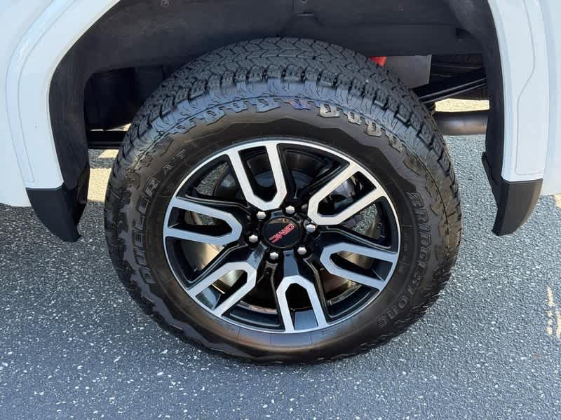 2024 GMC Sierra 1500 4WD Crew Cab 147 AT4