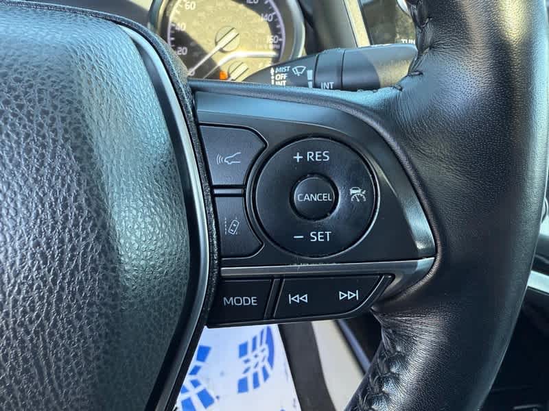 2019 Toyota Camry XLE Auto