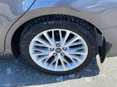 2019 Toyota Camry XLE Auto