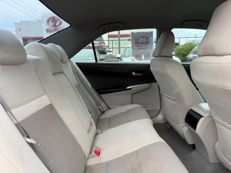 2012 Toyota Camry Hybrid 4dr Sdn LE