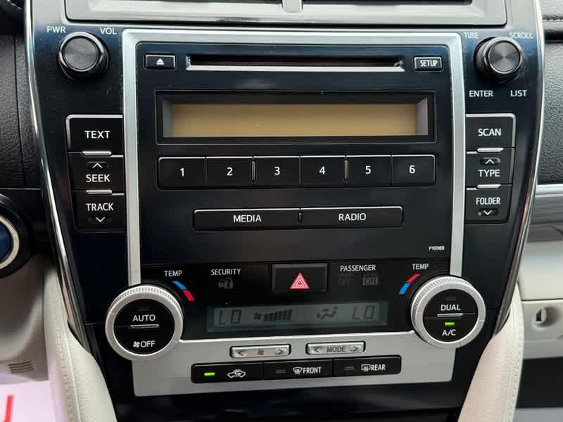 2012 Toyota Camry Hybrid 4dr Sdn LE