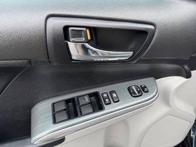 2012 Toyota Camry Hybrid 4dr Sdn LE