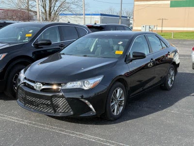 2017 Toyota Camry SE Auto