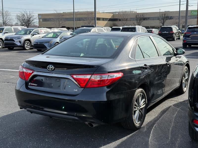 2017 Toyota Camry SE Auto